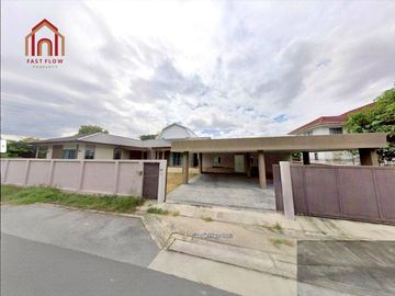 Single-story house for sale in Prachaniwet 1, near Bong Marche Market. Built with innovative SCG HEIM technology,