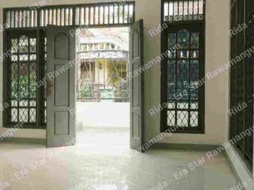 Disewakan Rumah Bagus Siap Huni di Rawamangun Jakarta Timur