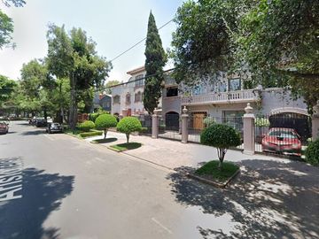 CASA EN VENTA EN ARISTOTELES 157, POLANCO, MIGUEL HIDALGO, CDMX