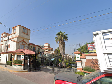 -Casa En Remate Bancario- Villa del Real, Tecámac, Estado de México.