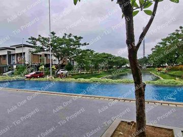 Rumah Semi Furnish dekat Club House di Summarecon Bekasi