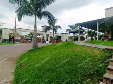Se alquila departamento 3 dormitorios en Villa del rey nueva etapa