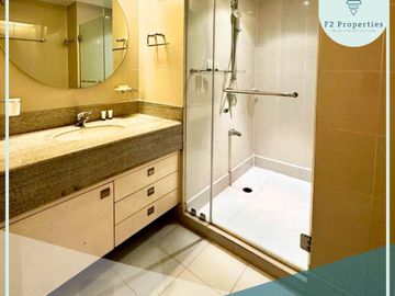 3 BEDROOM UNIT FOR SALE IN THE SALCEDO PARK, SALCEDO VILAGE, MAKATI CITY