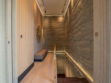 Ultra-Luxury Duplex Penthouse – Ocean Bay, Mae Phim