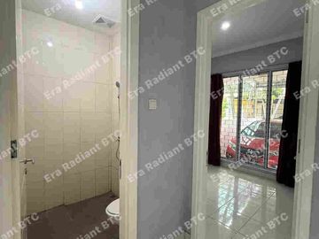 Dijual Cepat Rumah 2 Lantai di De Garden Serpong Jaya