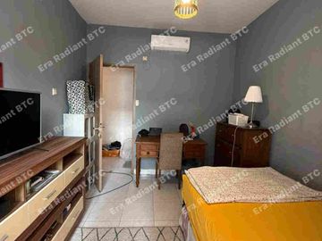 Dijual Cepat Rumah Mewah 2 Lantai di Emerald Sektor 9 Bintaro