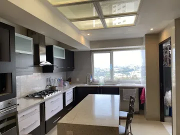 DEPARTAMENTO EN CLUB DE GOLF 16, NAUCALPAN. REMATE HIPOTECARIO