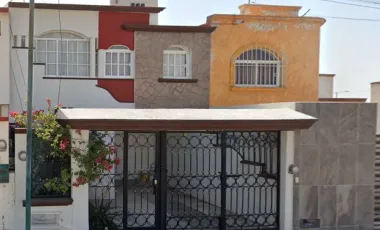 CASA EN REMATE EN PINGÜINO 14 EN EL CAPRICHO, SAN JUAN DEL RÍO, QRO.