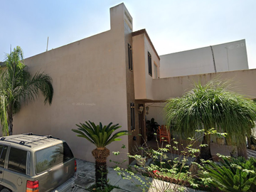 Casa En Remate Bancario- Gil De Leyva, Montemorelos, Nuevo León.