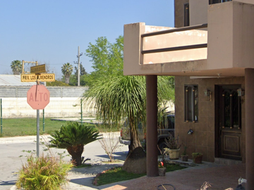 Casa En Remate Bancario- Gil De Leyva, Montemorelos, Nuevo León.