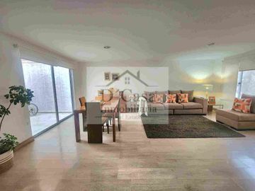 Casa de Venta en Super Stock 3 dormitorios 2 garajes