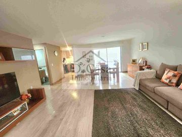Casa de Venta en Super Stock 3 dormitorios 2 garajes
