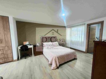 Casa de Venta en Super Stock 3 dormitorios 2 garajes