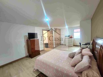 Casa de Venta en Super Stock 3 dormitorios 2 garajes
