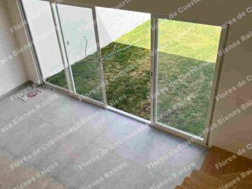 ESTRENE CASA EN FRACCIONAMIENTO CON VIGILANCIA, HERMOSO ESTILO CONTEMPORÁNEO, AUTOSUSTENTABLE..