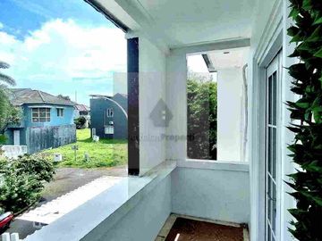 RUMAH MEWAH DI CITRA GRAND CIBUBUR, SEMIFURNISH