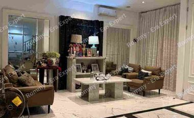 Rumah 2 lantai siap huni sudah renov di dalam cluster Jakarta Garden City Cakung Jakarta Timur