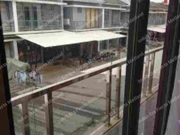 Rumah Luas di sewa golden stone 2 BSD