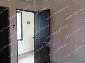 Rumah Luas di sewa golden stone 2 BSD