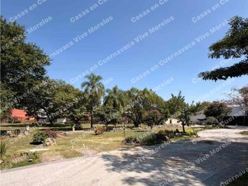 CASA NUEVA EN VENTA MODERNA EN RESIDENCIAL JIUTEPEC ALBERCA Y JARDN