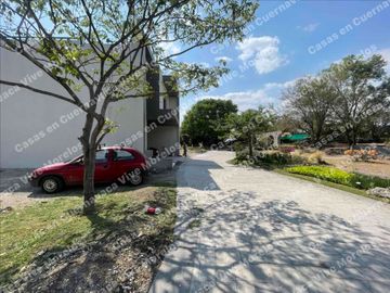 CASA NUEVA EN VENTA MODERNA EN RESIDENCIAL JIUTEPEC ALBERCA Y JARDN
