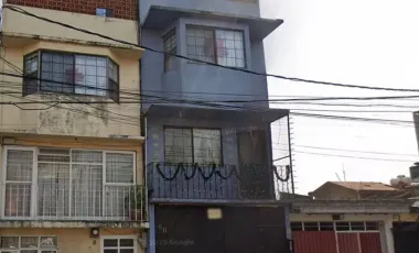 Remate Bancario Casa en Venta  Antigua Vía la Venta 8, Isidro Fabela, Álvaro Obregón, 01280 Ciudad de México, CDMX