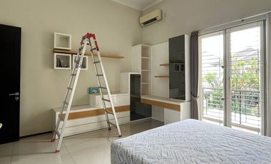 DIJUAL RUMAH BUMI GALAXY PERMAI/ARAYA TERMURAH TERAWAT FULL FURNISH