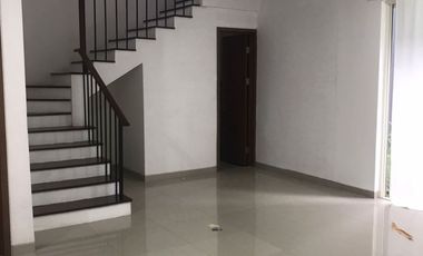Termurah Rumah 2 Lantai Siap Huni di Cluster Edenia Graha Natura, Surabaya Barat
