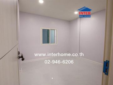 Single-story house, 40 sq.wa., Thepthip Niwet Village, near AC Market, Sai Mai Soi 10, Sai Mai Road, Sai Mai District, Bangkok.