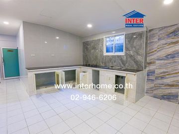 Single-story house, 40 sq.wa., Thepthip Niwet Village, near AC Market, Sai Mai Soi 10, Sai Mai Road, Sai Mai District, Bangkok.