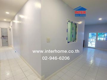 Single-story house, 40 sq.wa., Thepthip Niwet Village, near AC Market, Sai Mai Soi 10, Sai Mai Road, Sai Mai District, Bangkok.