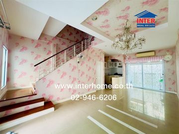 Three-story townhouse, 20 sq.wa., Klang Muang Urbanian Village, Soi Sukhumvit 113, Sukhumvit Road, Soi Dan Samrong 32, Mueang Samut Prakan, Samut Prak