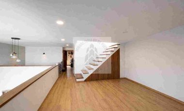 VENTA DE CASA EN QUINTAS
DE CORTES | ZEREZOTLA , CHOLULA PUEBLA
Ubicado a 5 min del cerro del Zapoteco 
12 min de la UDLAP
