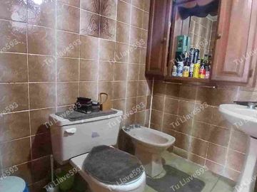 CASA EN VENTA  4 HAB🏡 – COTOCOLLAO