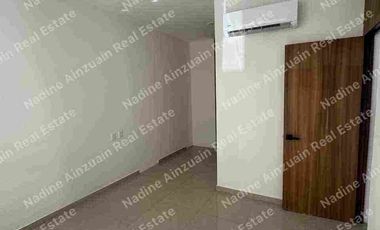 CASA EN RENTA UBICADA EN RESIDENCIAL AQUA I,  CANCÚN SOBRE AVENIDA HUAYACAN,4 RECÁMARAS, AMENIDADES, SEGURIDAD 24 HORAS.