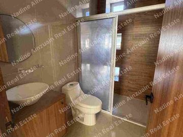 CASA EN RENTA UBICADA EN RESIDENCIAL AQUA I,  CANCÚN SOBRE AVENIDA HUAYACAN,4 RECÁMARAS, AMENIDADES, SEGURIDAD 24 HORAS.