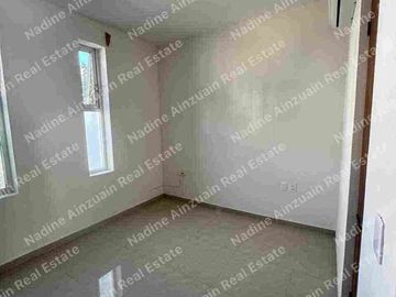 CASA EN RENTA UBICADA EN RESIDENCIAL AQUA I,  CANCÚN SOBRE AVENIDA HUAYACAN,4 RECÁMARAS, AMENIDADES, SEGURIDAD 24 HORAS.