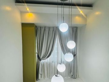 The Fort Residences Unit For Lease