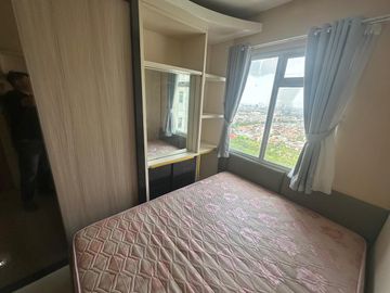 disewa apartemen green lake sunter,2kamar,furnished,siap huni,luas 42,3 AC dan waterheater,14 juta/3bulan