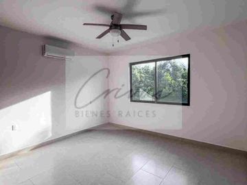 RENTA CASA  HUAYACAN VIA CUMBRES 4 HABITACIONES