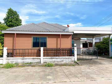 House for sale at Marouy Motorway, Chachoengsao. Single-storey detached house, airy and spacious with a large surrounding area.
