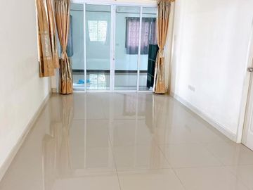 House for sale at Marouy Motorway, Chachoengsao. Single-storey detached house, airy and spacious with a large surrounding area.
