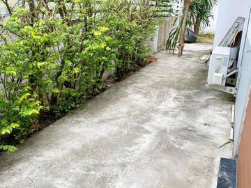 House for sale at Marouy Motorway, Chachoengsao. Single-storey detached house, airy and spacious with a large surrounding area.