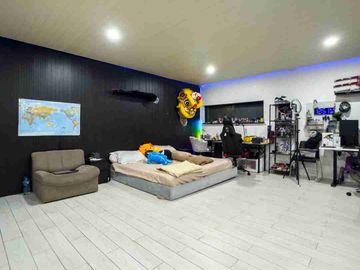 Rumah Full Furnish Luxury & Modern di Pondok Indah Jakarta Selatan