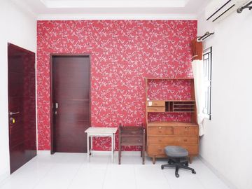 Rumah 3 Lantai Lingkungan Aman Full Furnish di Sunter Agung Barat Jakarta Utara