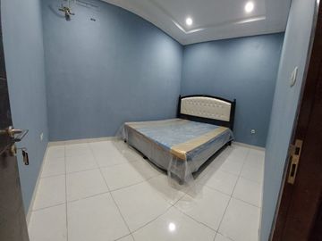 Rumah 3 Lantai Lingkungan Aman Full Furnish di Sunter Agung Barat Jakarta Utara