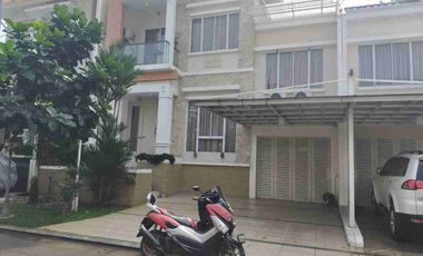 dijual cepat 2 rumah gandeng depan belakang di grand galaxy city, full furnished