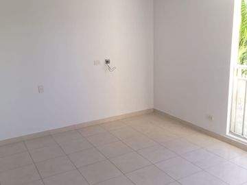 SE ARRIENDA APARTAMENTO DE 3 ALCOBA EN ALAMEDA-PRIMER PISO