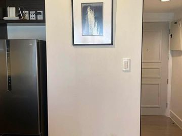 FOR SALE: High-Floor Fully Furnished Studio at The Proscenium at Rockwell | Makati