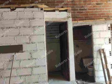 Vendo lote de terreno con permiso de bodega en santa cruz